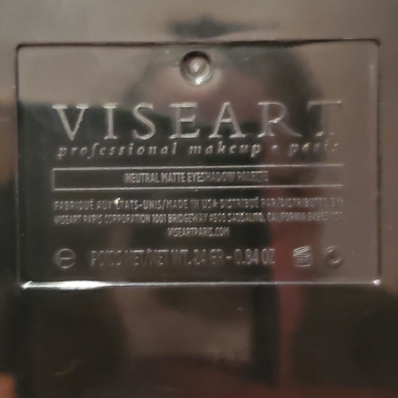 Viseart Nutral Matte Eye Shadow and Viseart Eye Primer - Picture 4 of 8